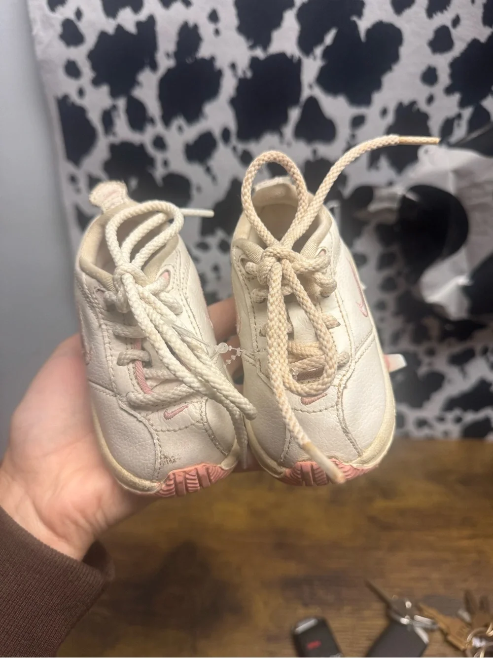 Vintage Y2K girls 3c Nike Kids' Cream and Pink Classic Sneakers